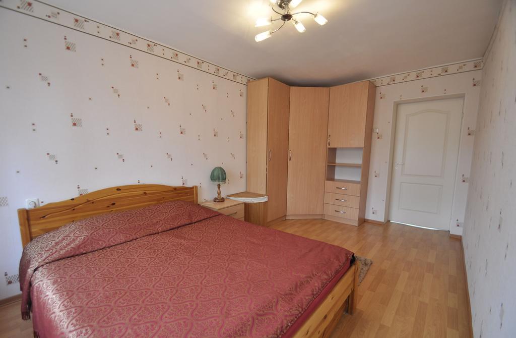 Bastrakovi Apartment Нарва Стая снимка